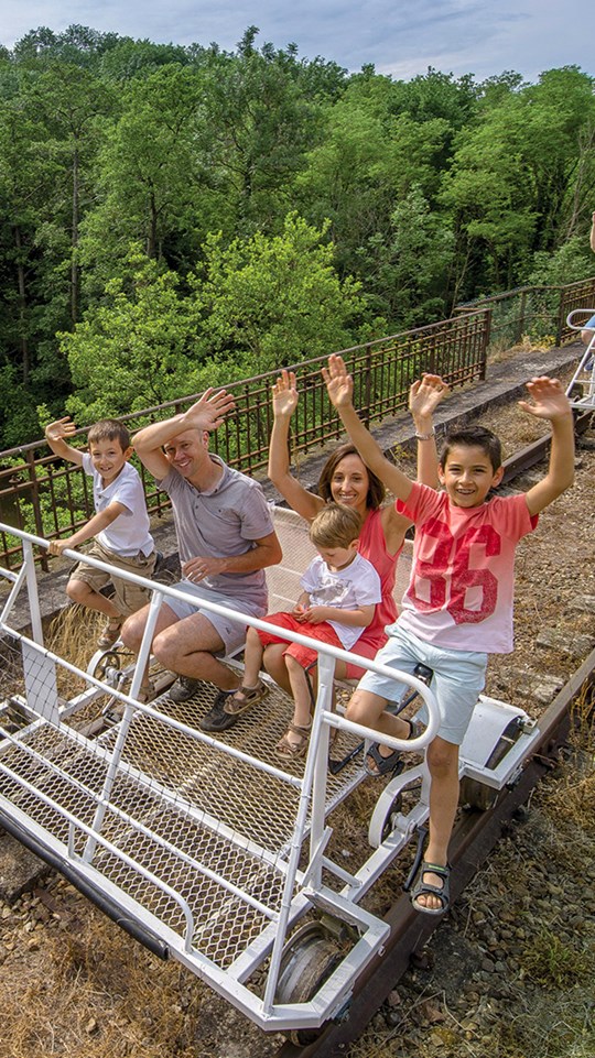 Vélorail des volcans sale