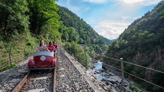 VELORAIL DES GORGES DU DOUX